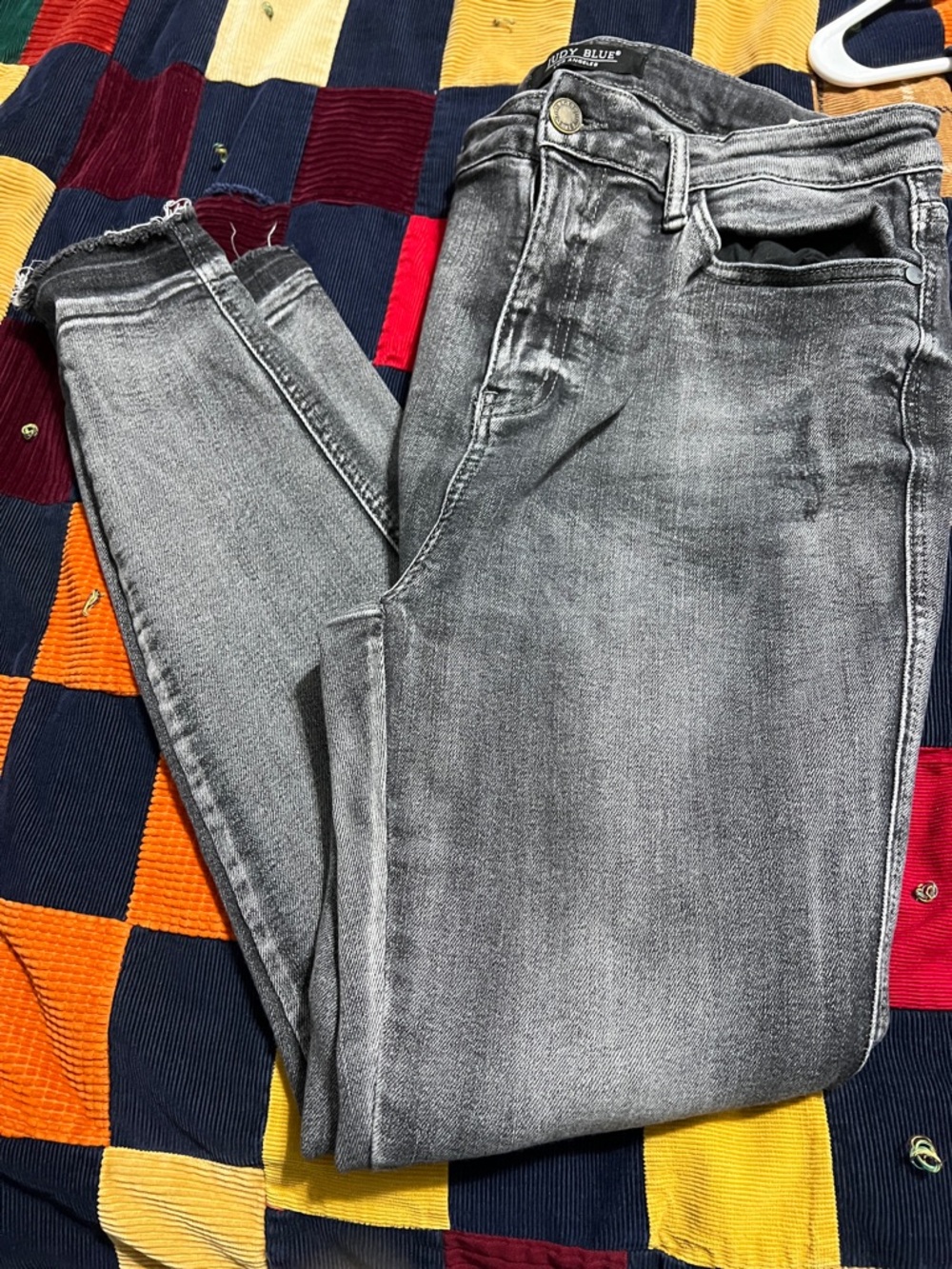 Judy Blue Women’s Washed Faded Black Jeggings